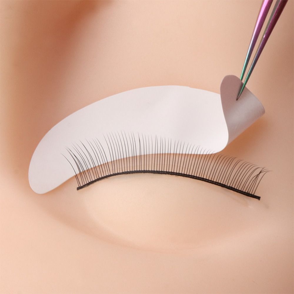 まつげエクステ用ジェルパッチ,100パーツセット,ナチュラル - Eyelash Extension Adhesive のレビューと価格