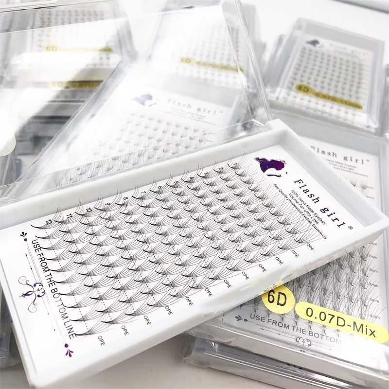 フラッシュガール 最高品質 プレメイドファン ボリュームラッ - Eyelash Extension Cluster のレビューと価格