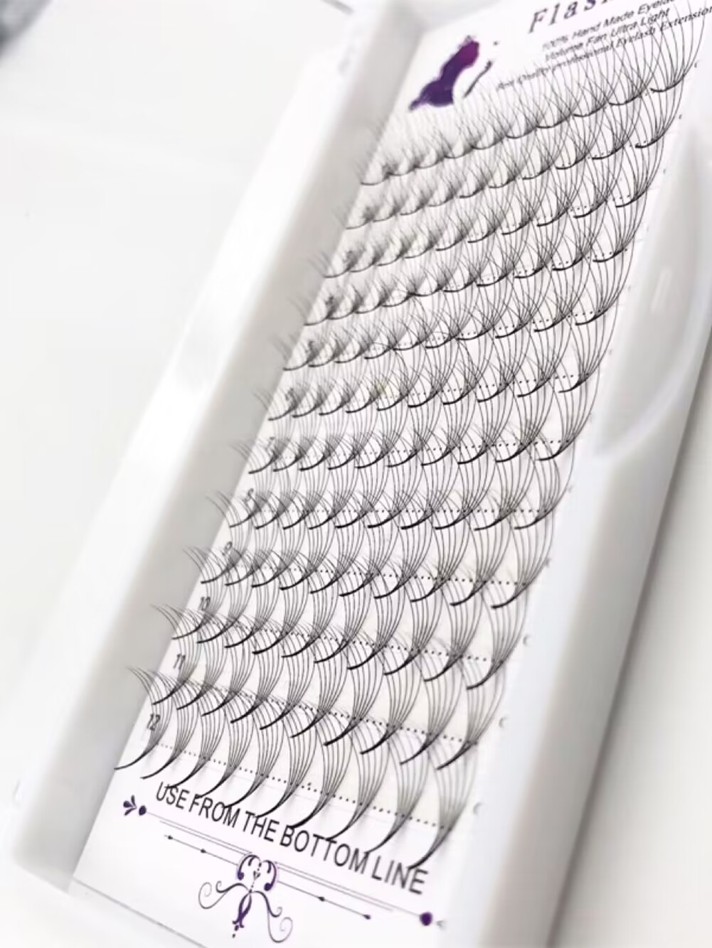フラッシュガール 最高品質 プレメイドファン ボリュームラッ - Eyelash Extension Cluster のレビューと価格