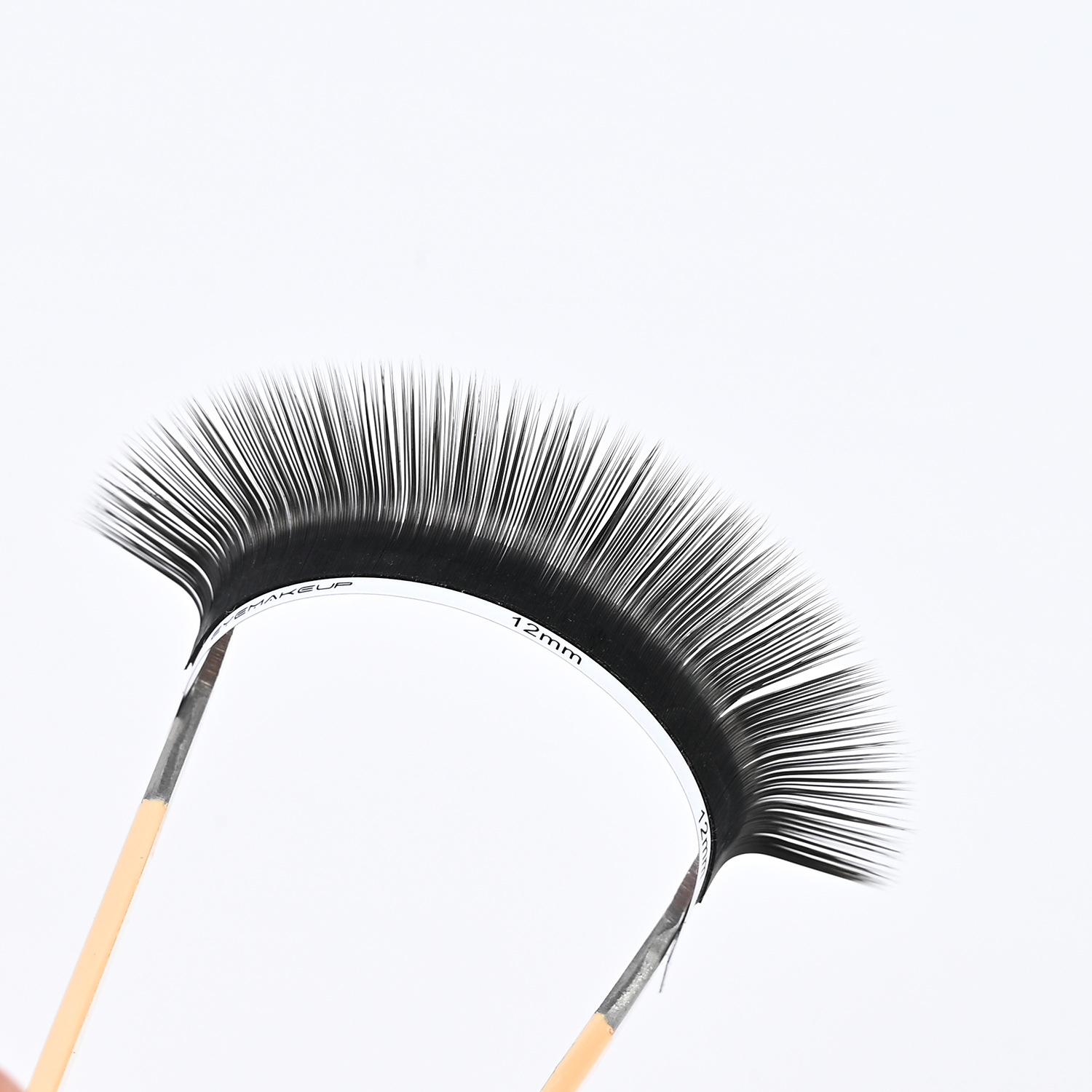 0.15フラットLUカールまつげエクステ – メガボリューム - Mega Volume Lash のレビューと価格